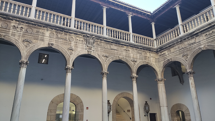 SALA DE RECTORES_008